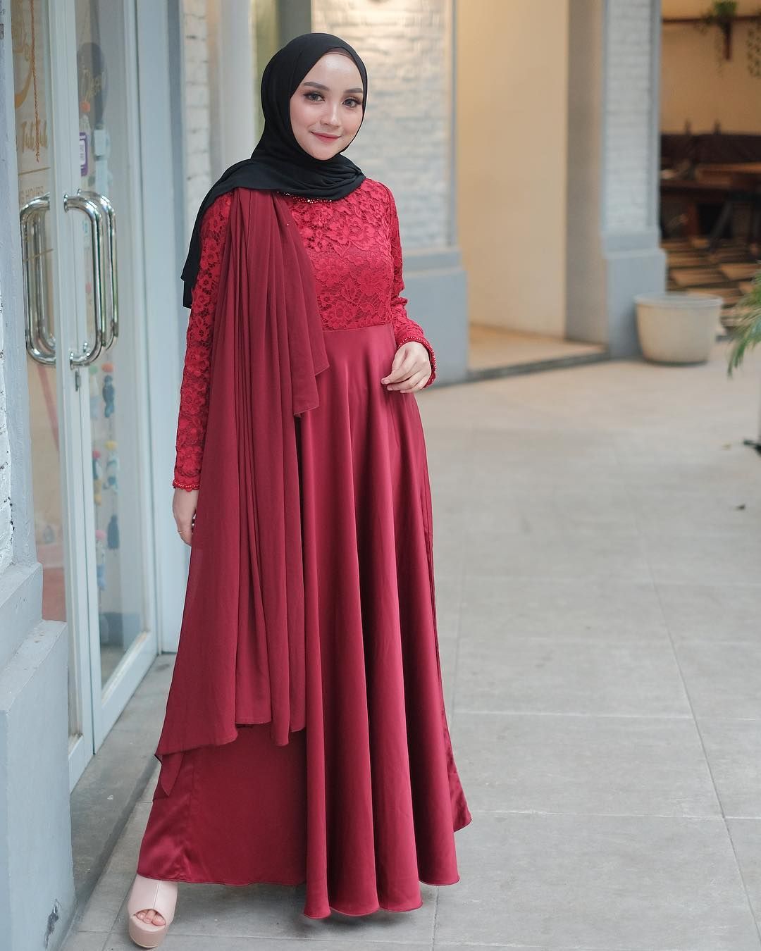 Baju Merah Cocok dengan Jilbab Warna Apa 11