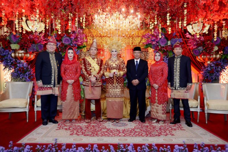 Nama Pakaian Adat Bengkulu