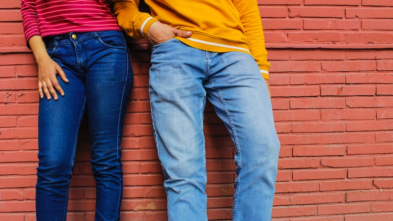 perbedaan slim fit dan slim straight