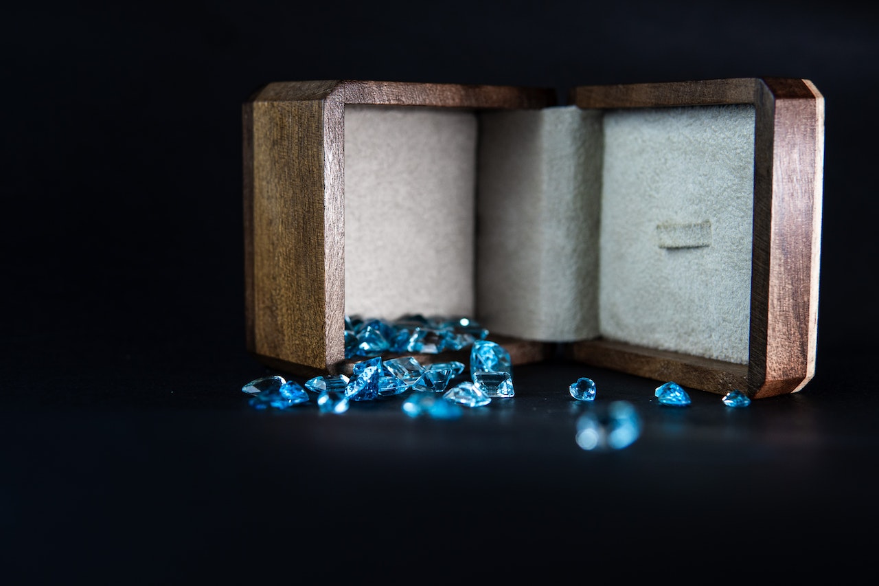 rhinestone adalah