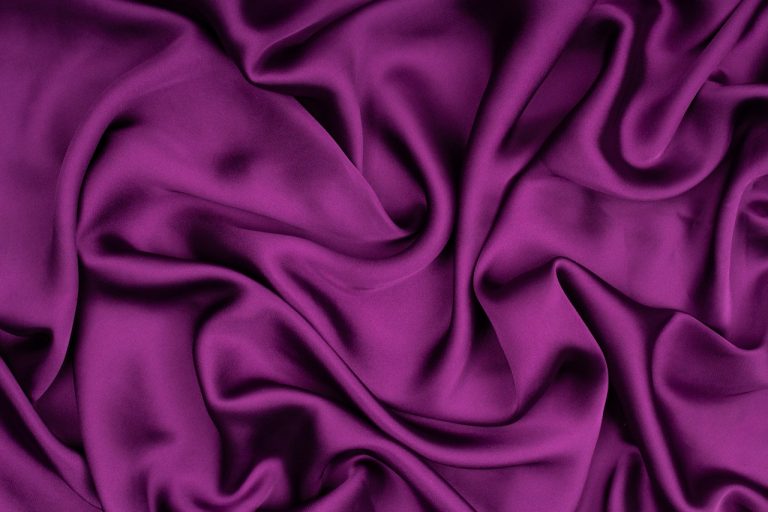 warna plum adalah