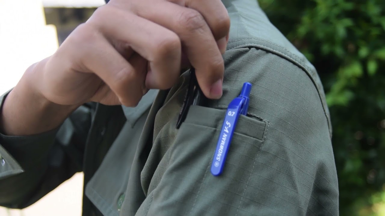 tempat pulpen di lengan kemeja